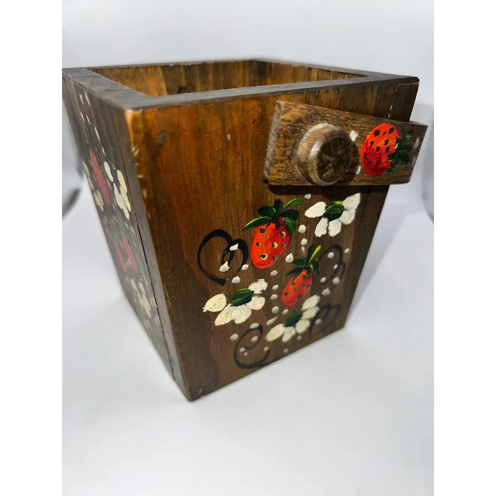 VTG Hand Painted‎ Mini Wooden Basket Painted Flowers & Strawberries Cottagecore